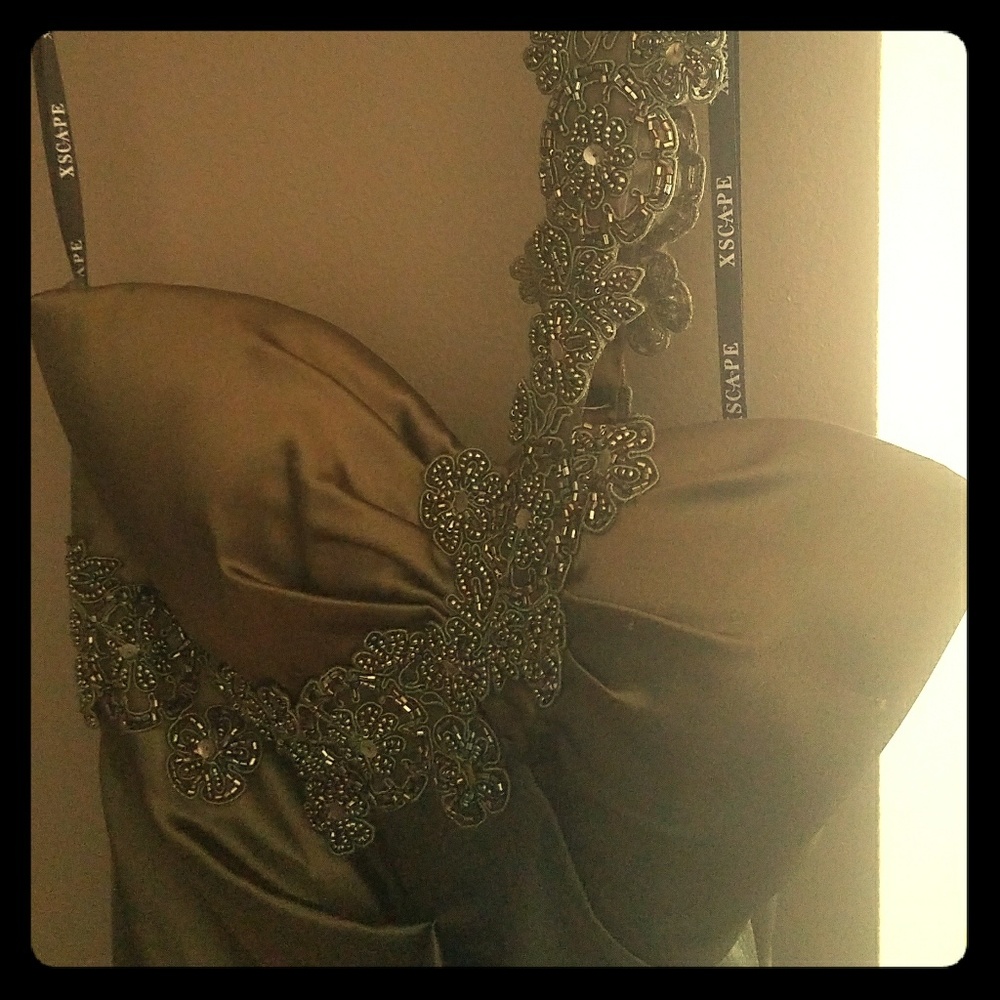 💃🎉XScape size 4 Gown, wore once